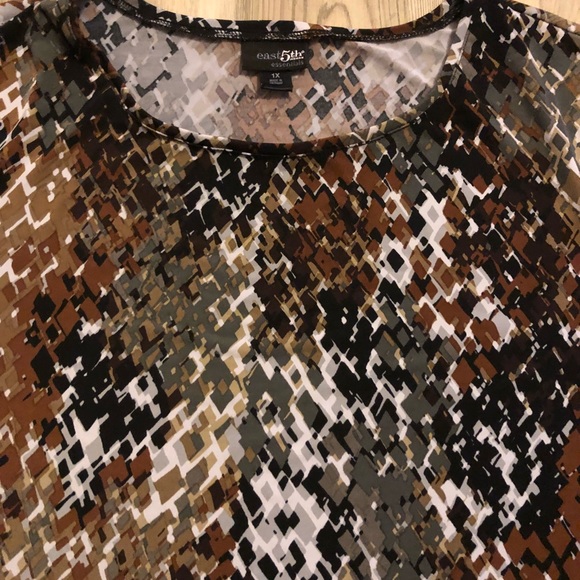 East 5th Woman Top - Picture 2 of 4